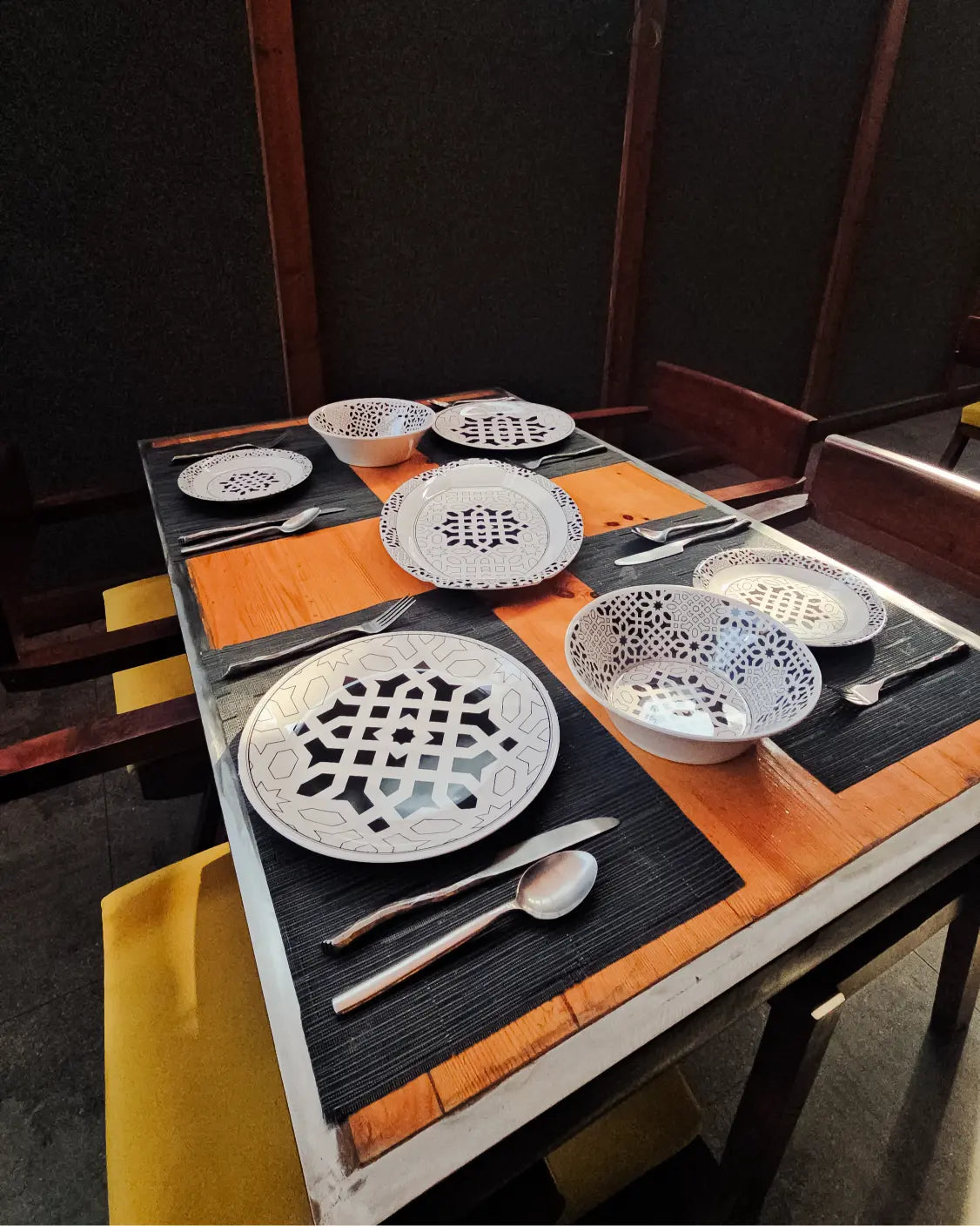 Aafreen Dinner Set