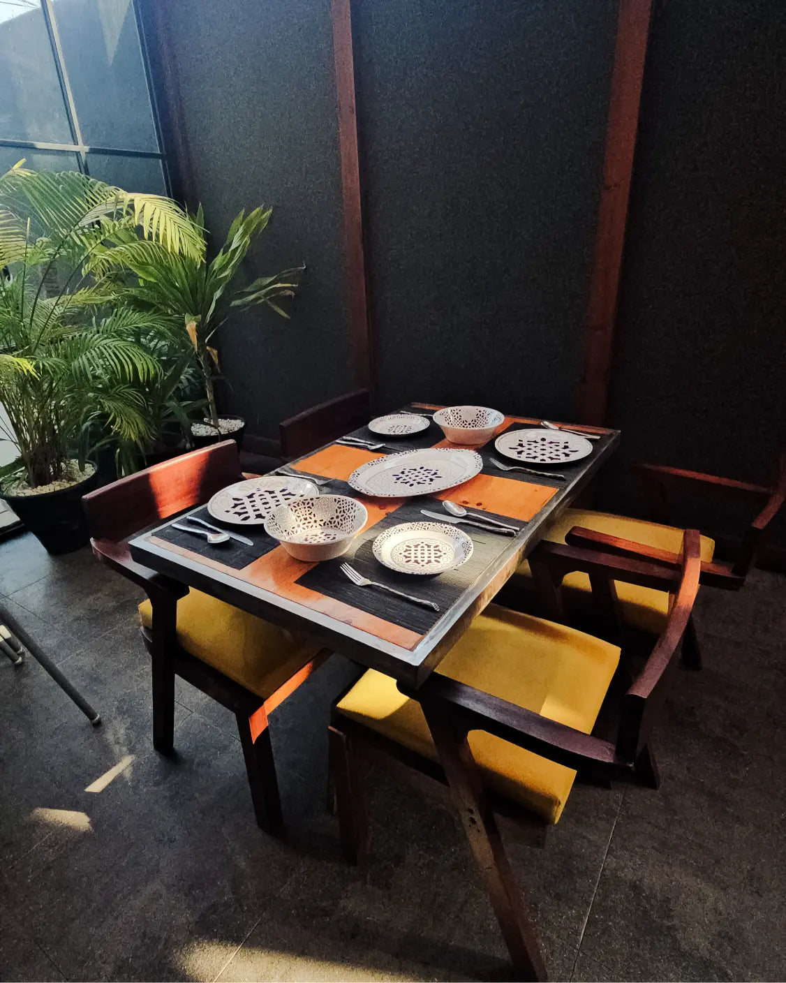 Aafreen Dinner Set