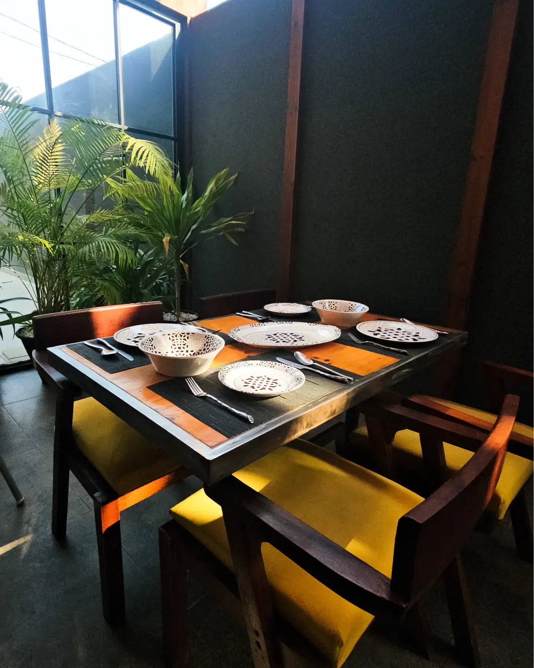 Aafreen Dinner Set