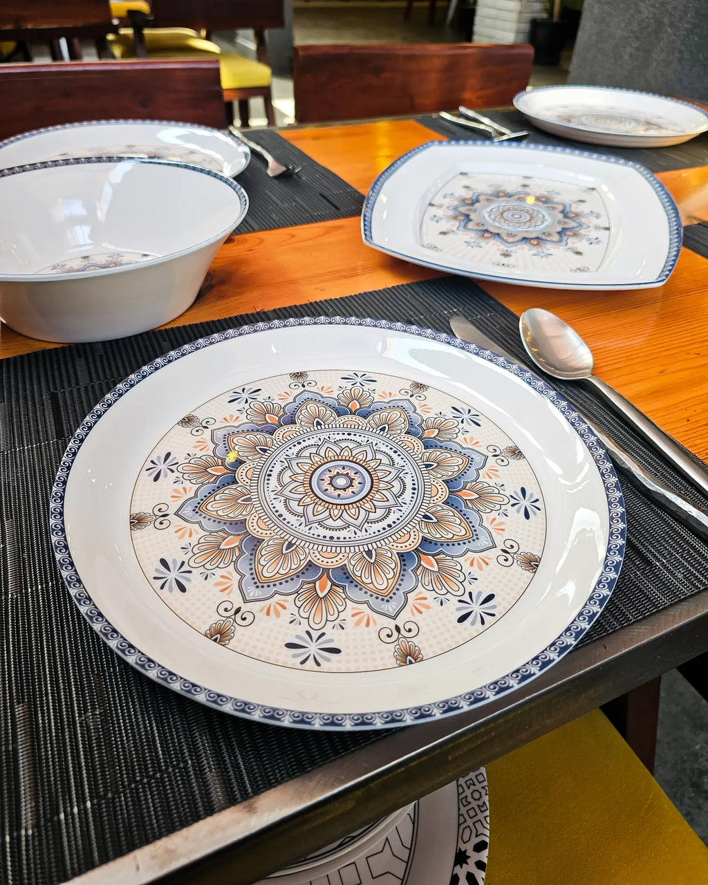 Raihana Dinner Set