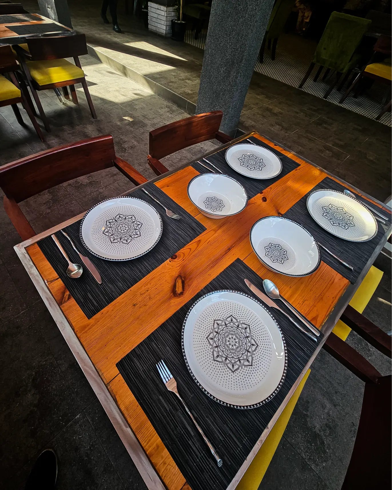 Nishat Dinner Set