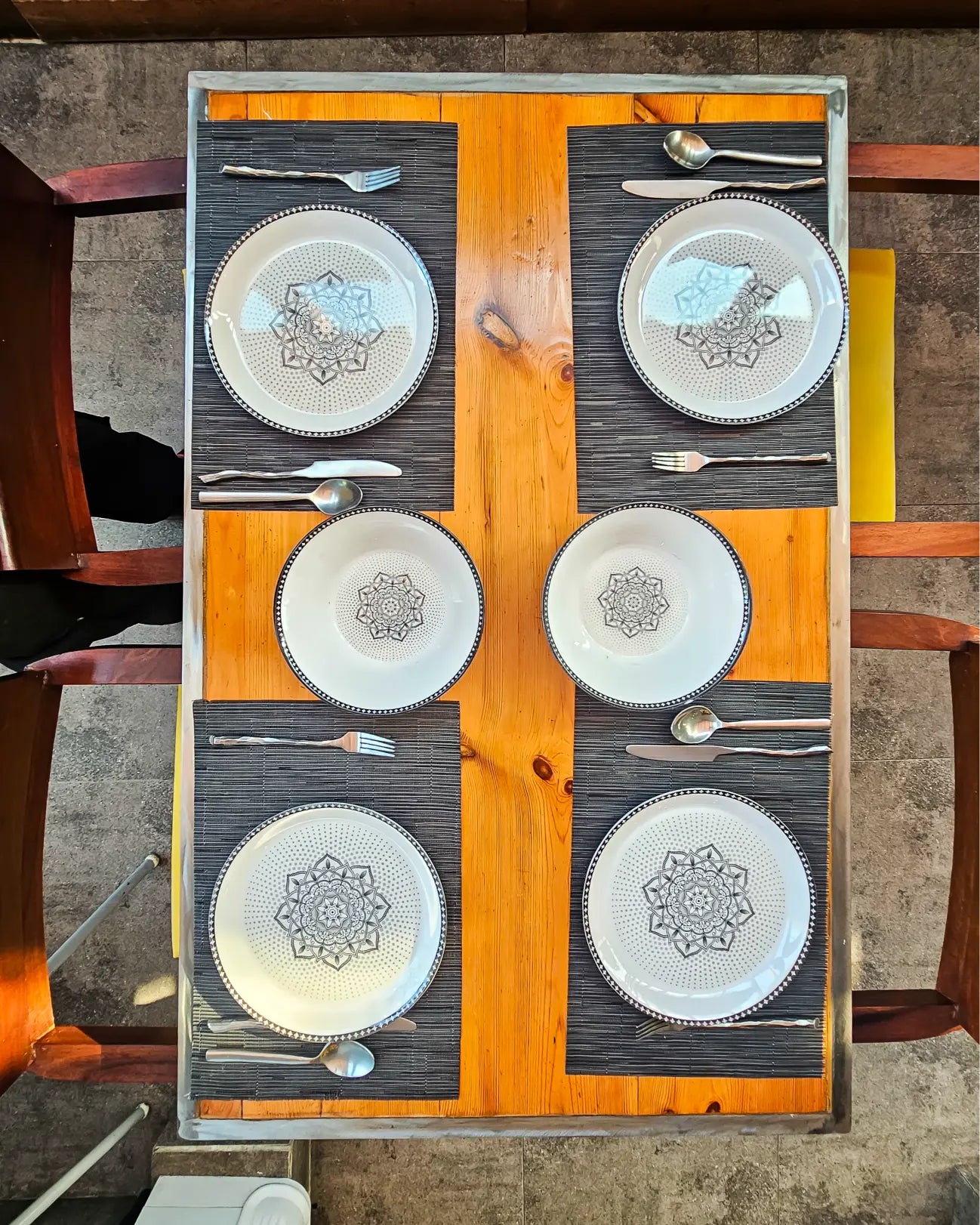 Nishat Dinner Set