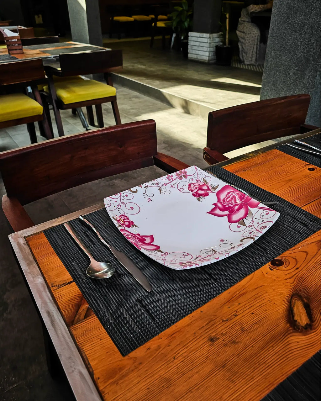 Zarif Dinner Set