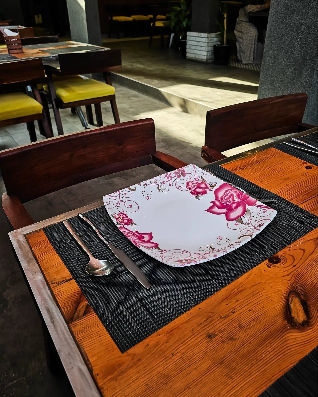 Zarif Dinner Set