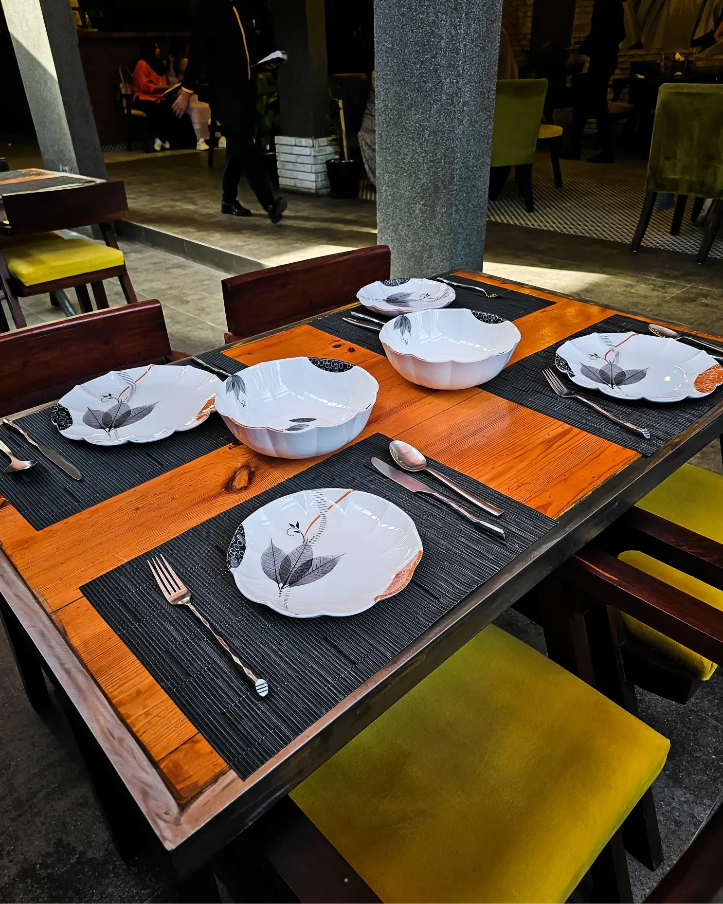 Zewar Dinner Set